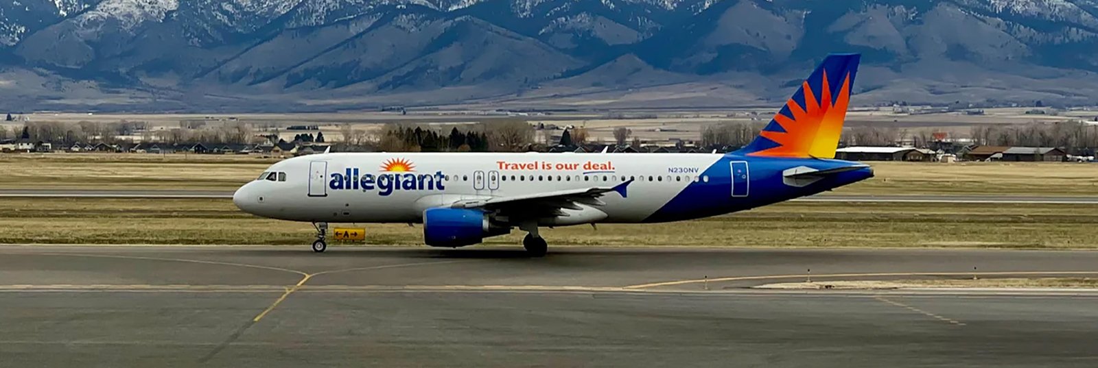 Side view of an Allegiant commercial airline Airbus A319/320.